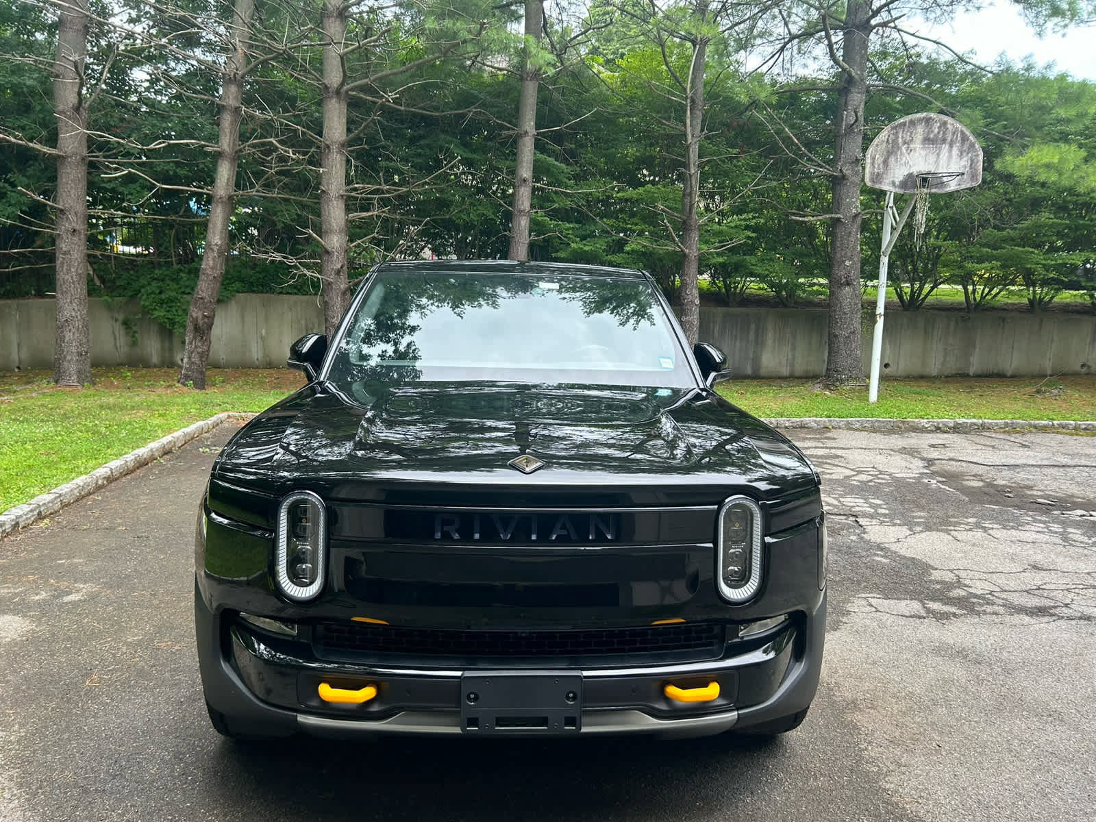 Used 2023 Rivian R1T Adventure image 5