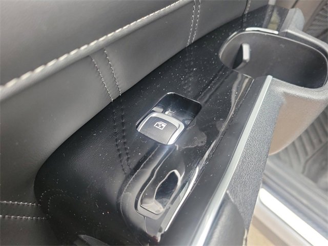 Used 2022 Kia Sorento SX image 18