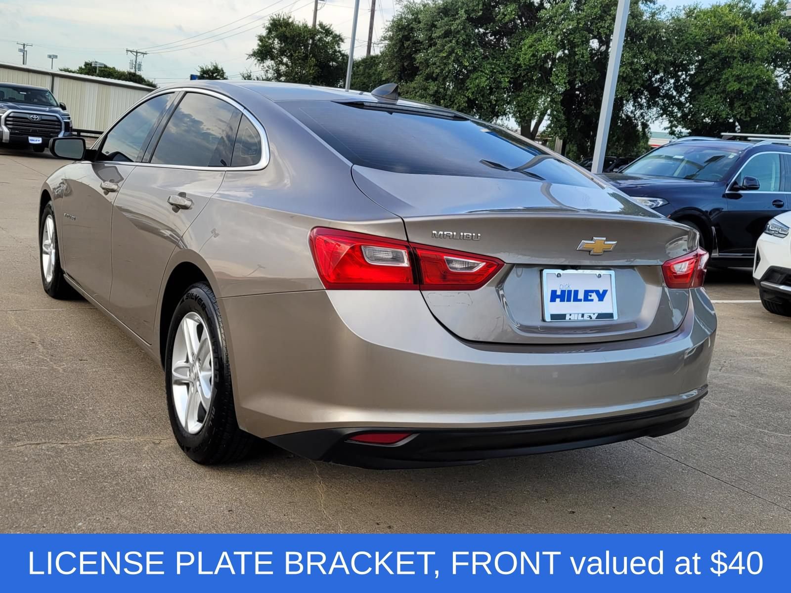 Used 2022 Chevrolet Malibu LS FWD image 3