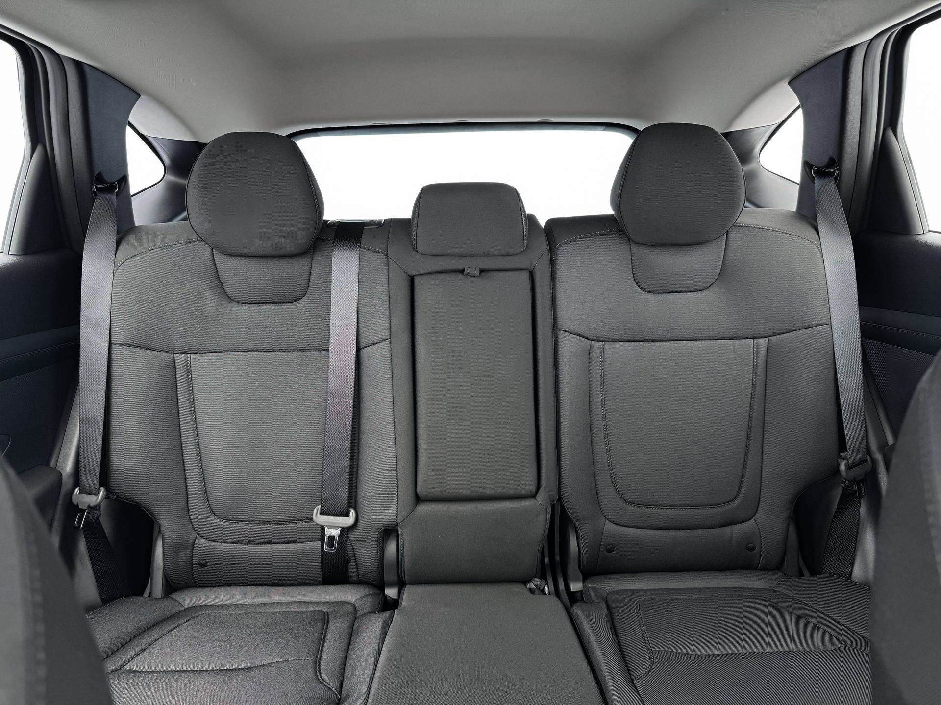 New 2026 Hyundai Tucson SE image 16