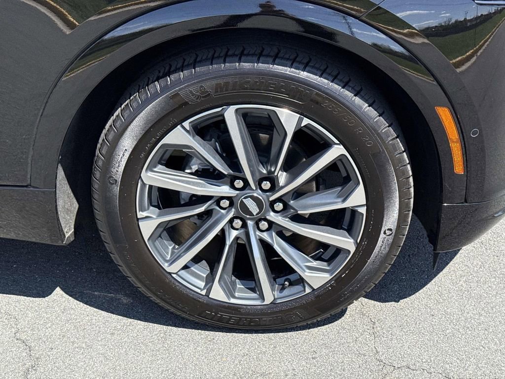 Certified 2025 Cadillac Lyriq Sport w/ LPO, Floor Liner Package AWD/4WD image 14