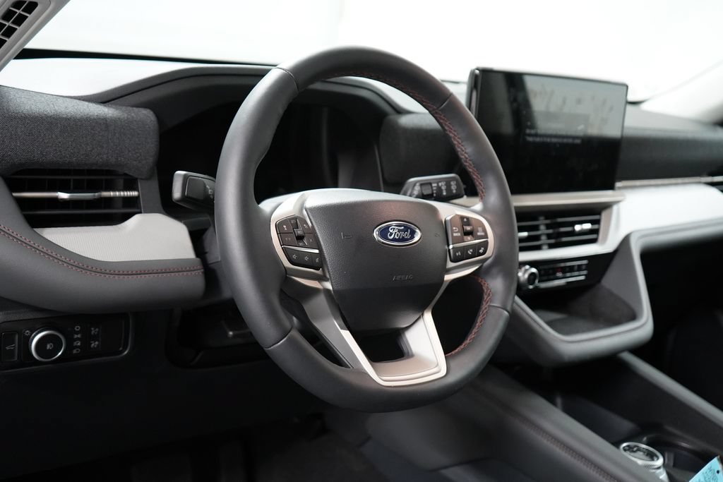 New 2026 Ford Explorer Active w/ Active Comfort Package AWD/4WD image 10