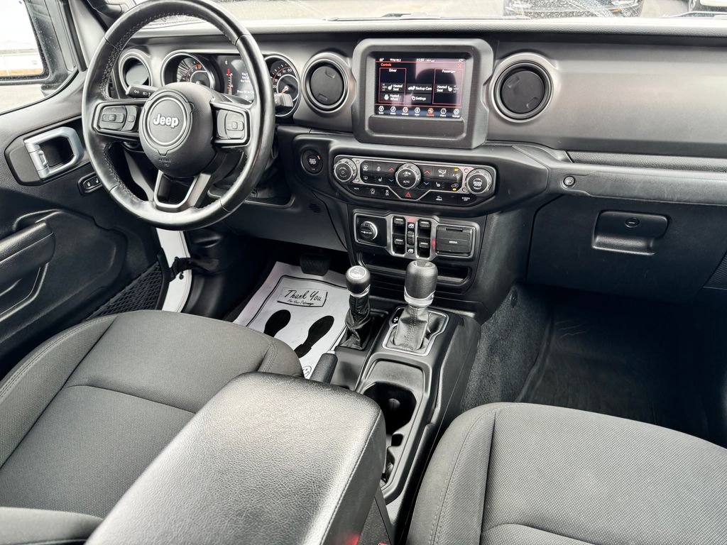 Used 2022 Jeep Gladiator Sport AWD/4WD image 14