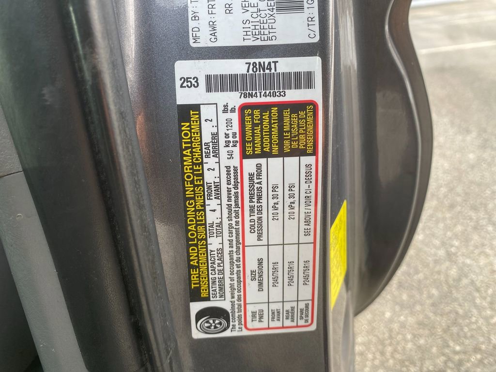 Used 2014 Toyota Tacoma 4x4 Access Cab w/ Convenience Package image 27