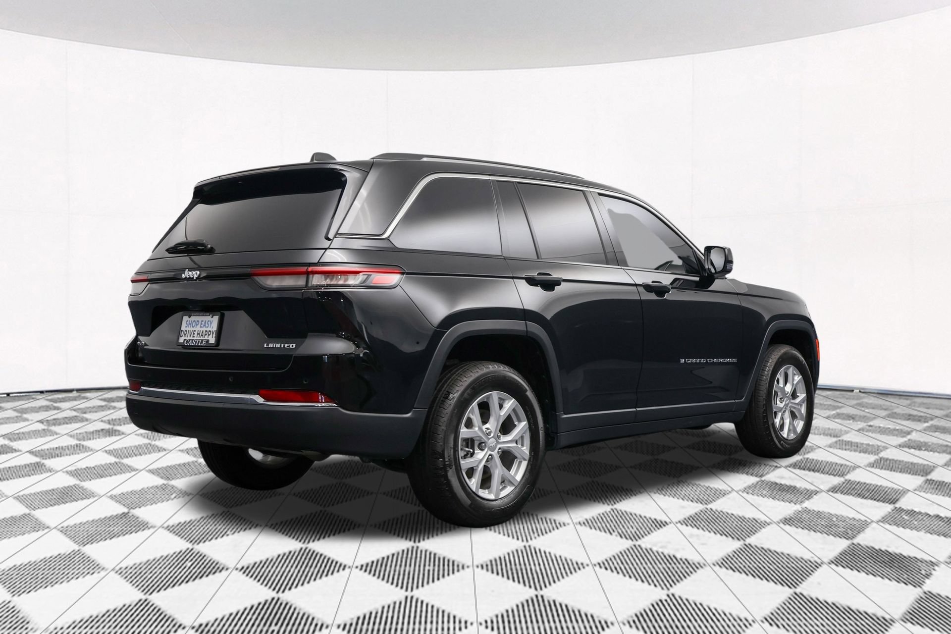 Used 2023 Jeep Grand Cherokee Limited AWD/4WD image 45