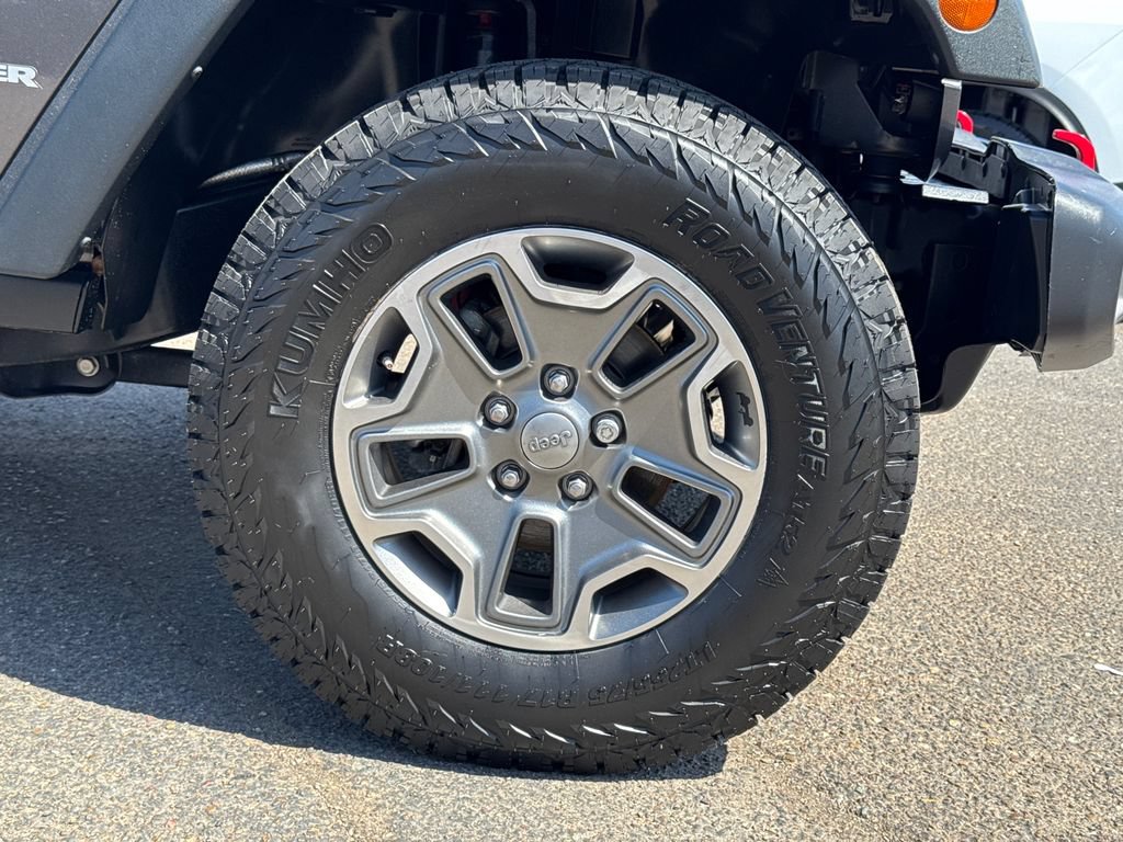 Used 2014 Jeep Wrangler Rubicon w/ Power Convenience Group AWD/4WD image 7