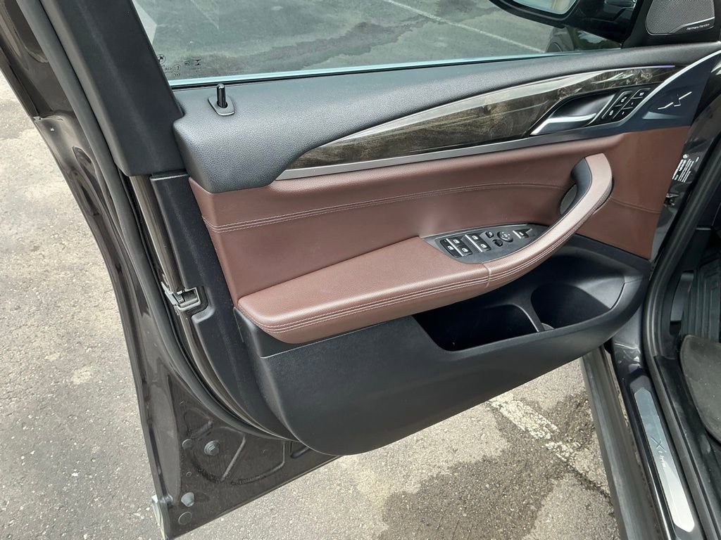 Used 2019 BMW X3 xDrive30i w/ Executive Package AWD/4WD image 16