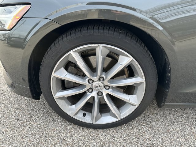 Used 2020 Volvo S60 T6 Momentum w/ Protection Package image 9