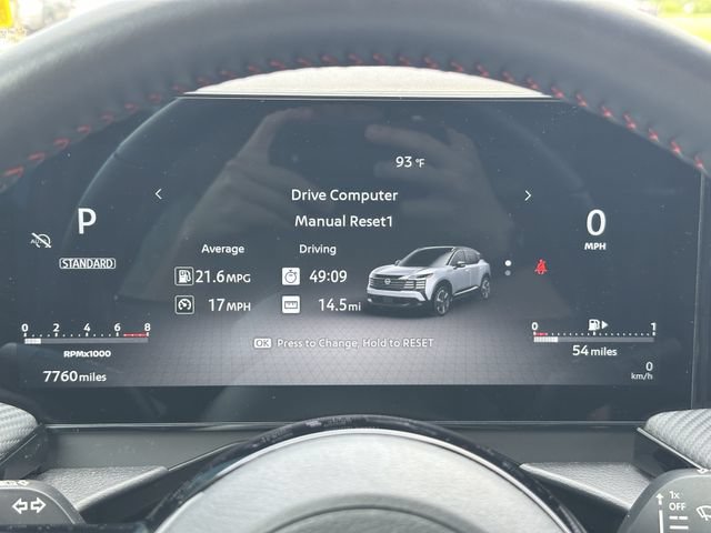 Certified 2025 Nissan Kicks SR FWD image 29
