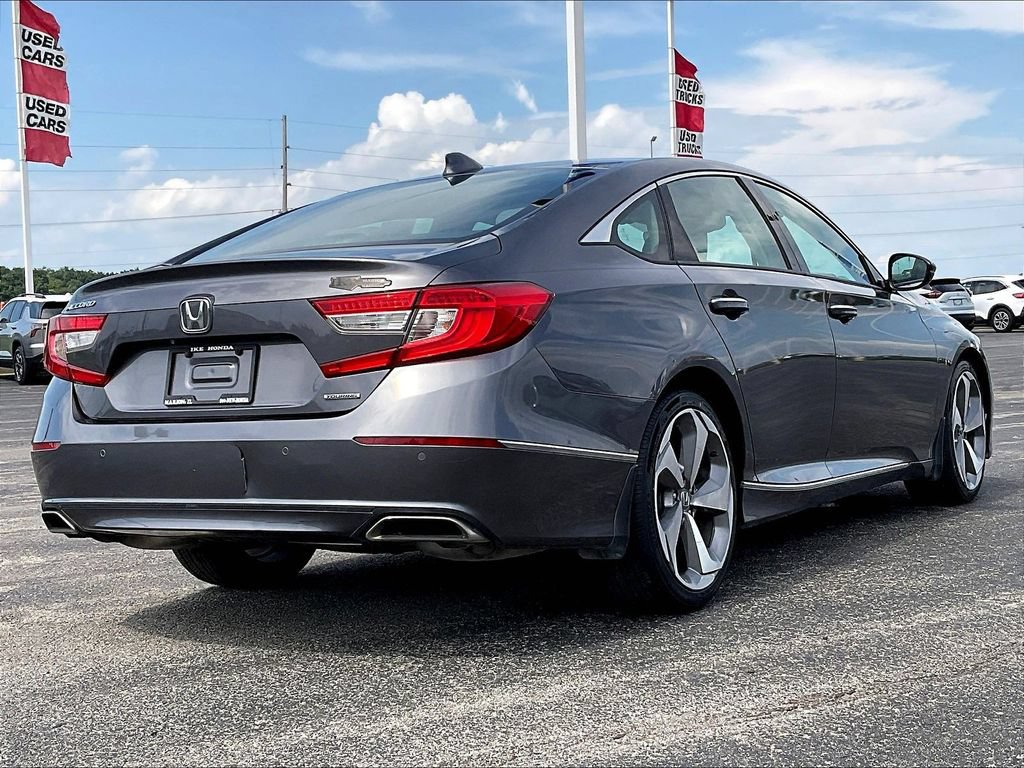 Certified 2018 Honda Accord Touring image 2