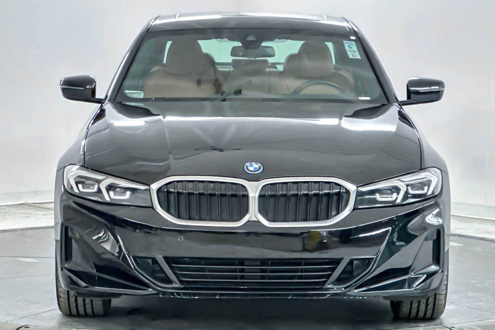 Used 2023 BMW 330e xDrive 330e xDrive w/ Driving Assistance Package image 10