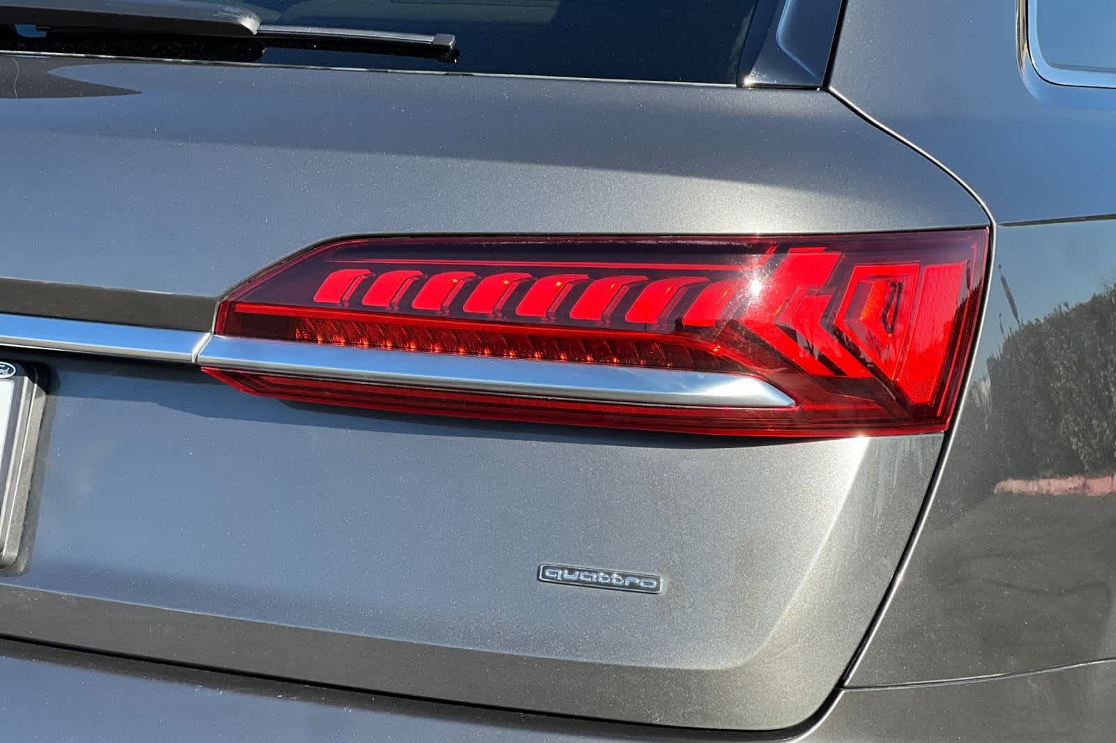 Used 2021 Audi Q7 3.0T Prestige w/ Prestige Package image 29