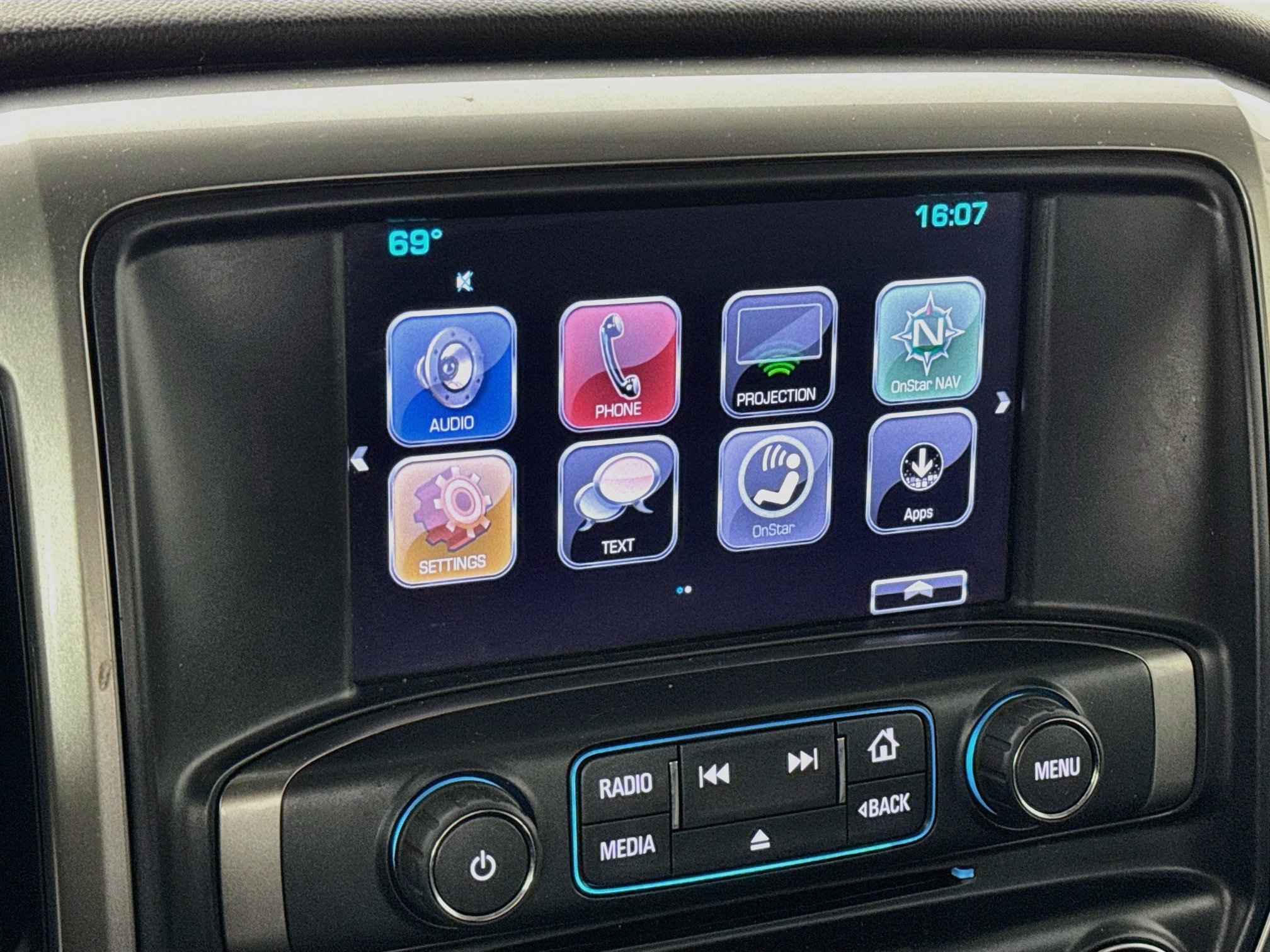 Used 2018 Chevrolet Silverado 1500 LT w/ All Star Edition AWD/4WD image 14