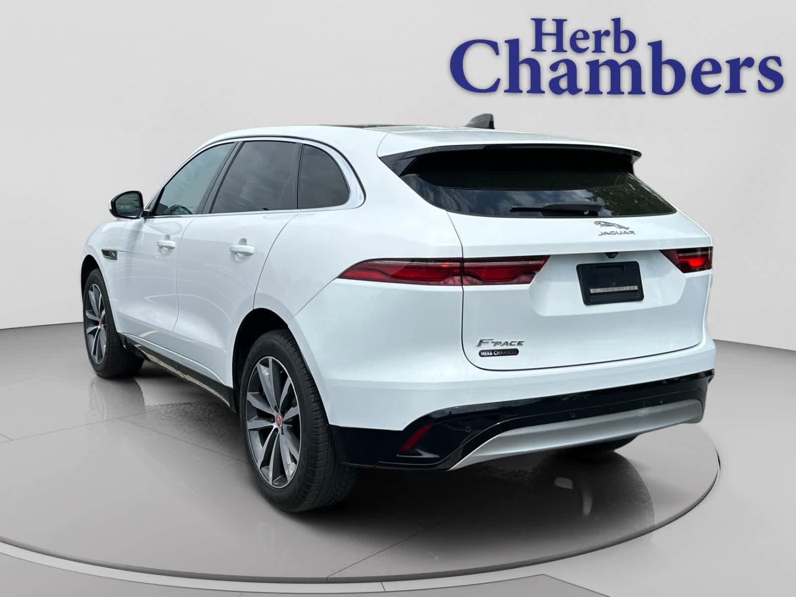 Certified 2023 Jaguar F-PACE AWD/4WD image 4