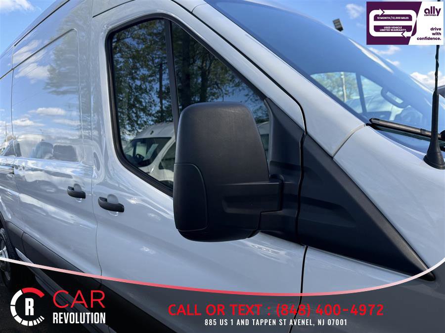 Used 2023 Ford Transit 250 Medium Roof AWD image 32