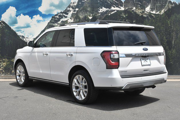Used 2019 Ford Expedition Limited w/ Equipment Group 302A AWD/4WD image 9