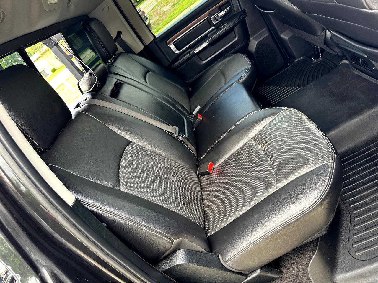 Used 2017 RAM 2500 Laramie w/ Sport Appearance Group image 25