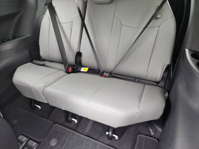 New 2026 Toyota Sienna XLE FWD image 22