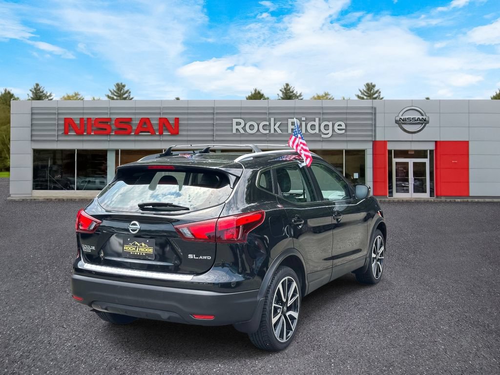 Used 2018 Nissan Rogue Sport SL w/ SL Premium Package AWD/4WD image 5