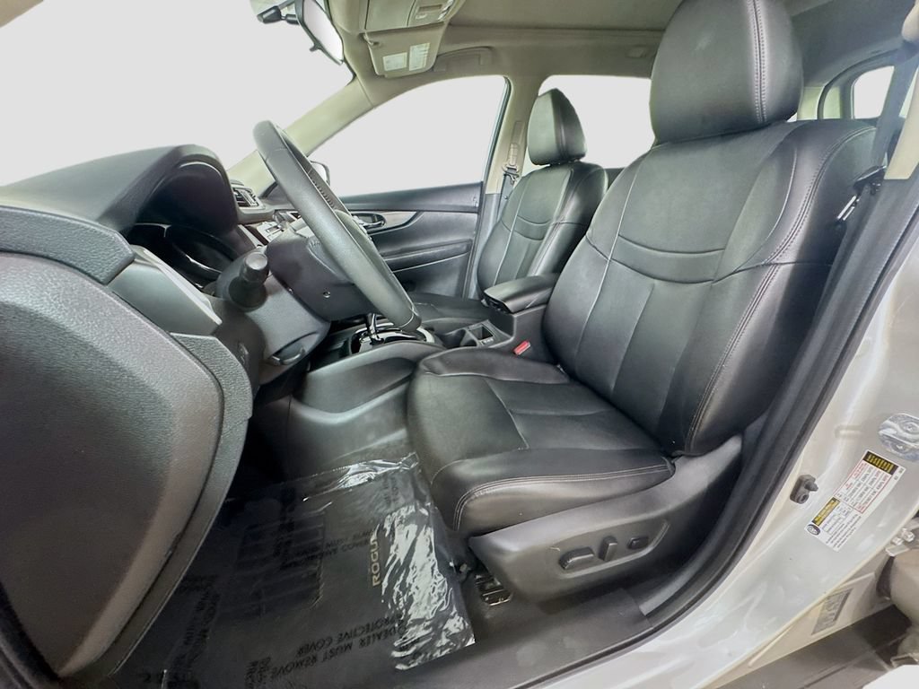 Used 2016 Nissan Rogue SL w/ SL Premium Package AWD/4WD image 25