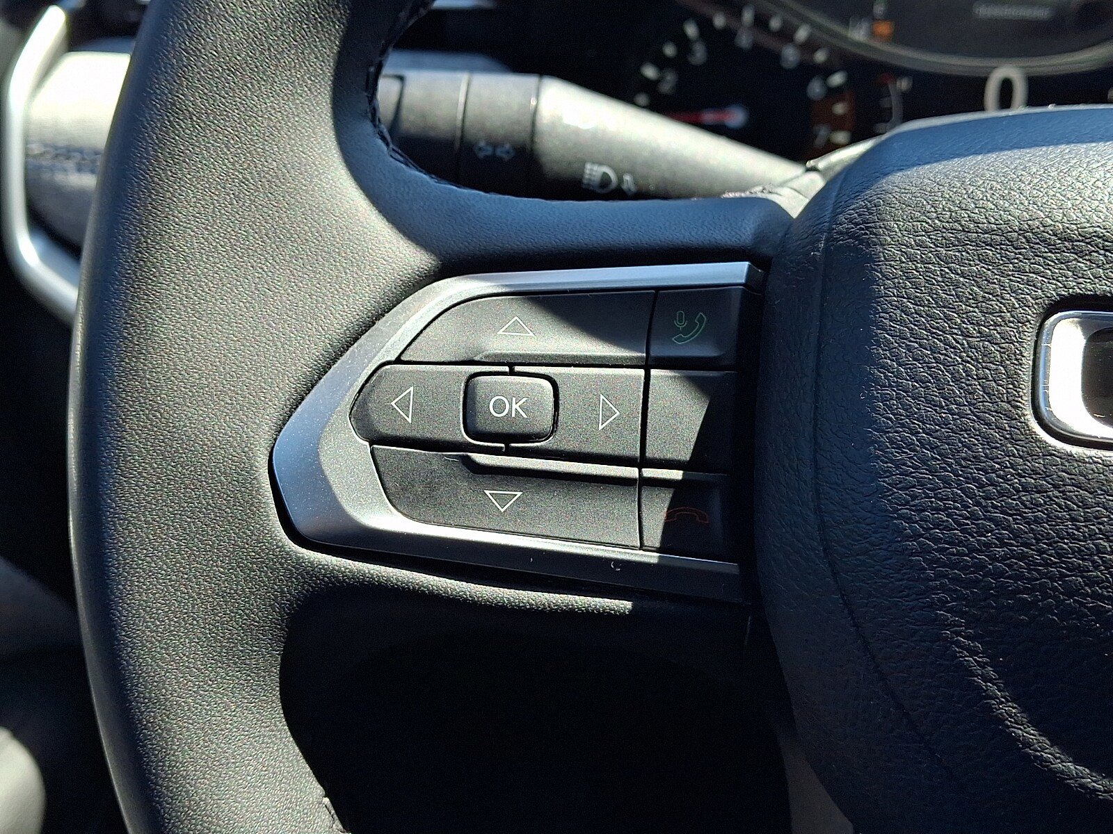 Used 2024 Jeep Compass Latitude image 20