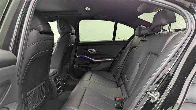 Used 2021 BMW 330i Sedan image 16