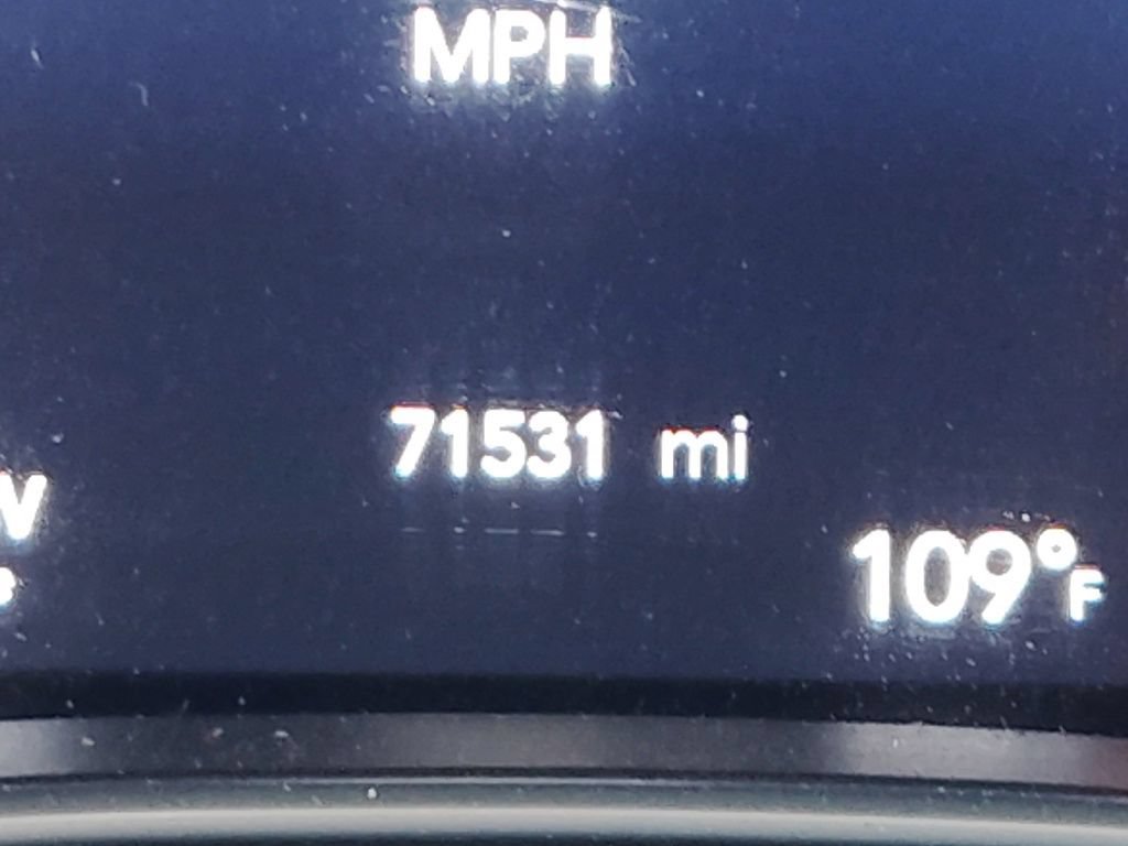 Used 2019 Chrysler Pacifica Limited w/ Advanced Safetytec Group FWD image 26