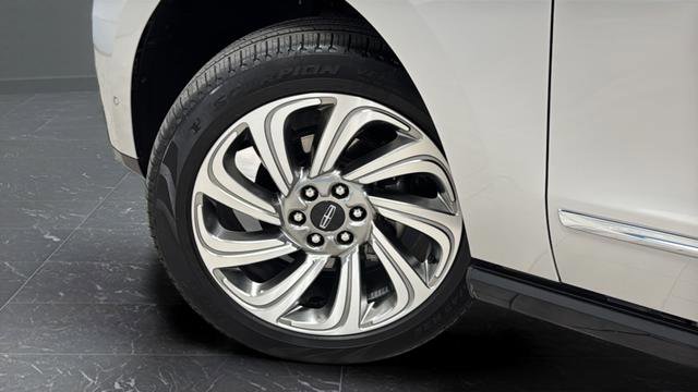Used 2024 Lincoln Navigator Reserve AWD/4WD image 40