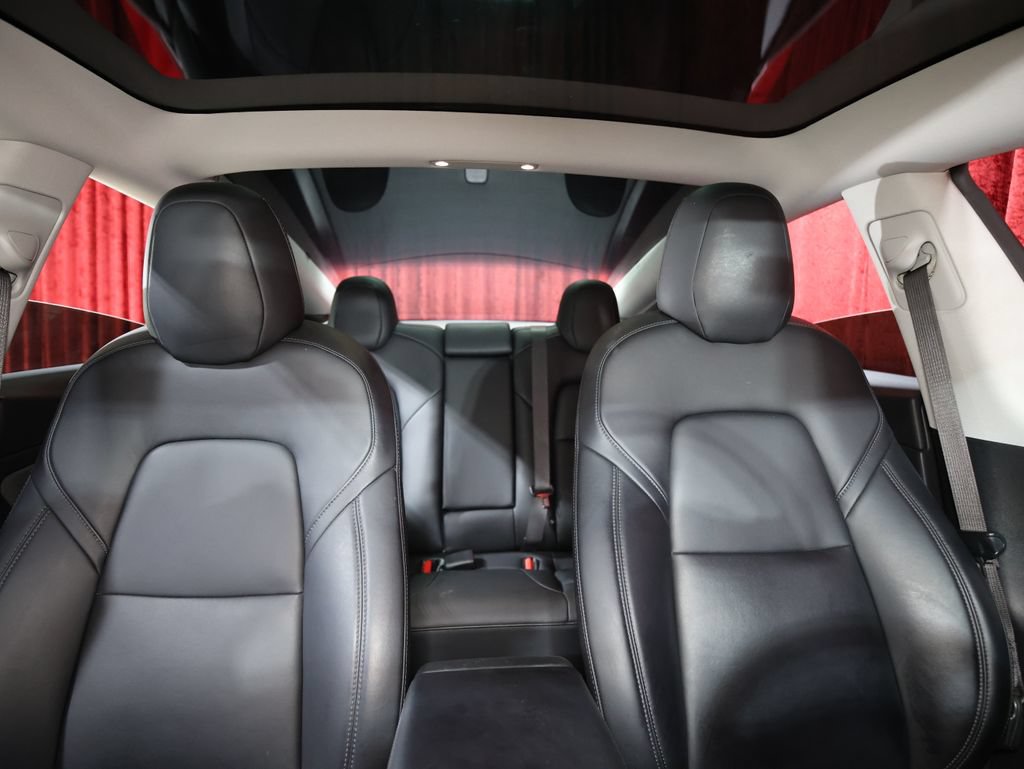 Used 2018 Tesla Model 3 Long Range RWD image 25