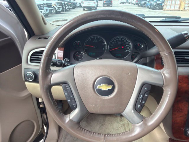 Used 2012 Chevrolet Suburban LTZ AWD/4WD image 23
