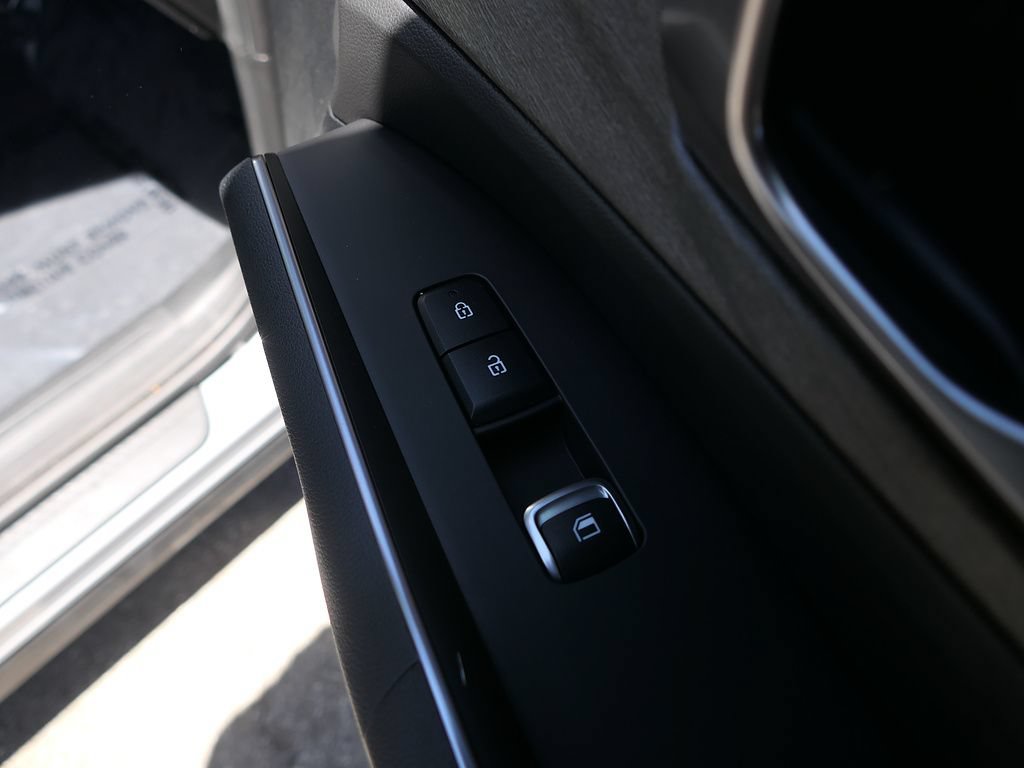 Used 2023 Kia Sorento EX w/ Panoramic Sunroof Package FWD image 28