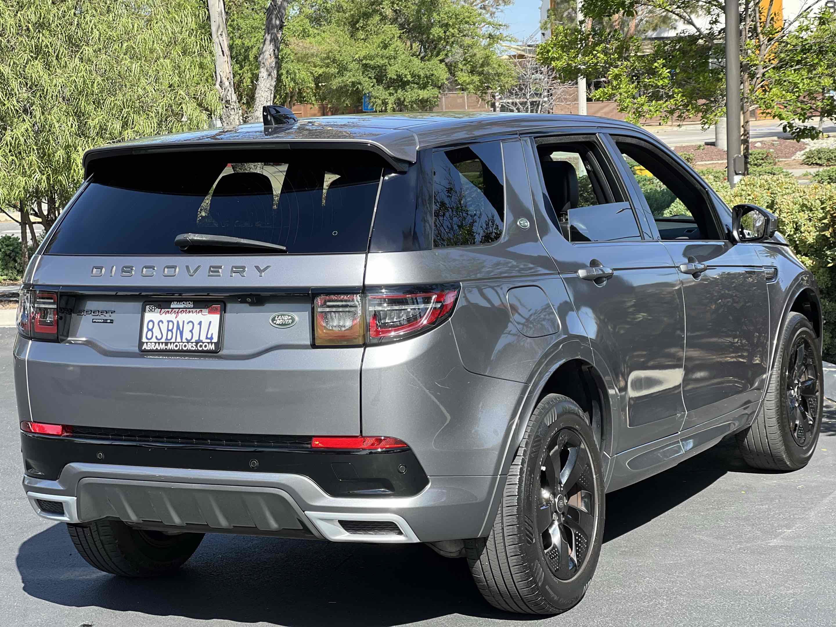 Used 2020 Land Rover Discovery Sport S R-Dynamic AWD/4WD image 21