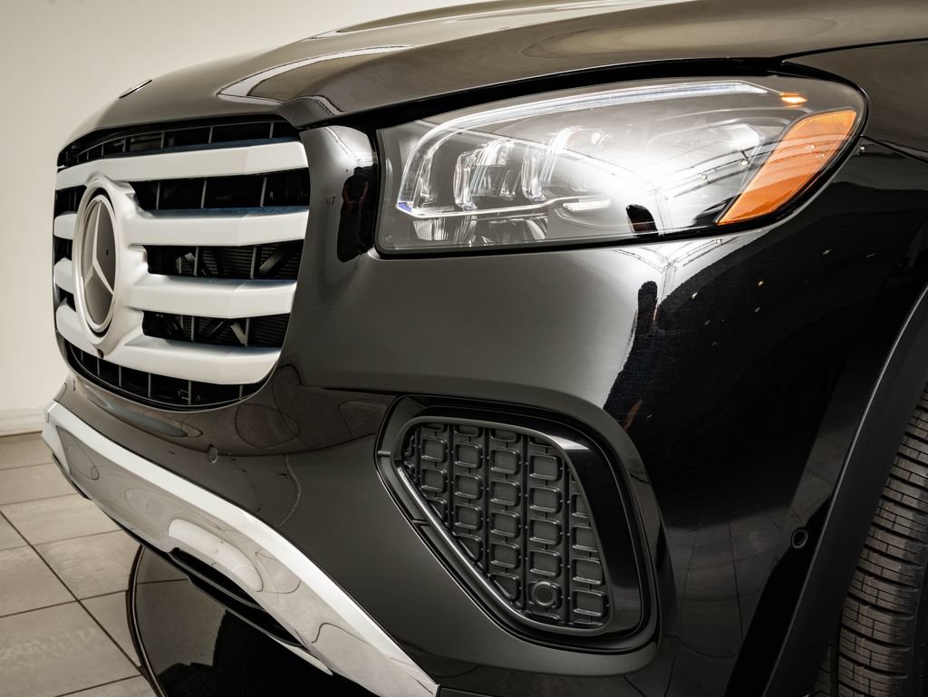 New 2026 Mercedes-Benz GLS 450 4MATIC image 3