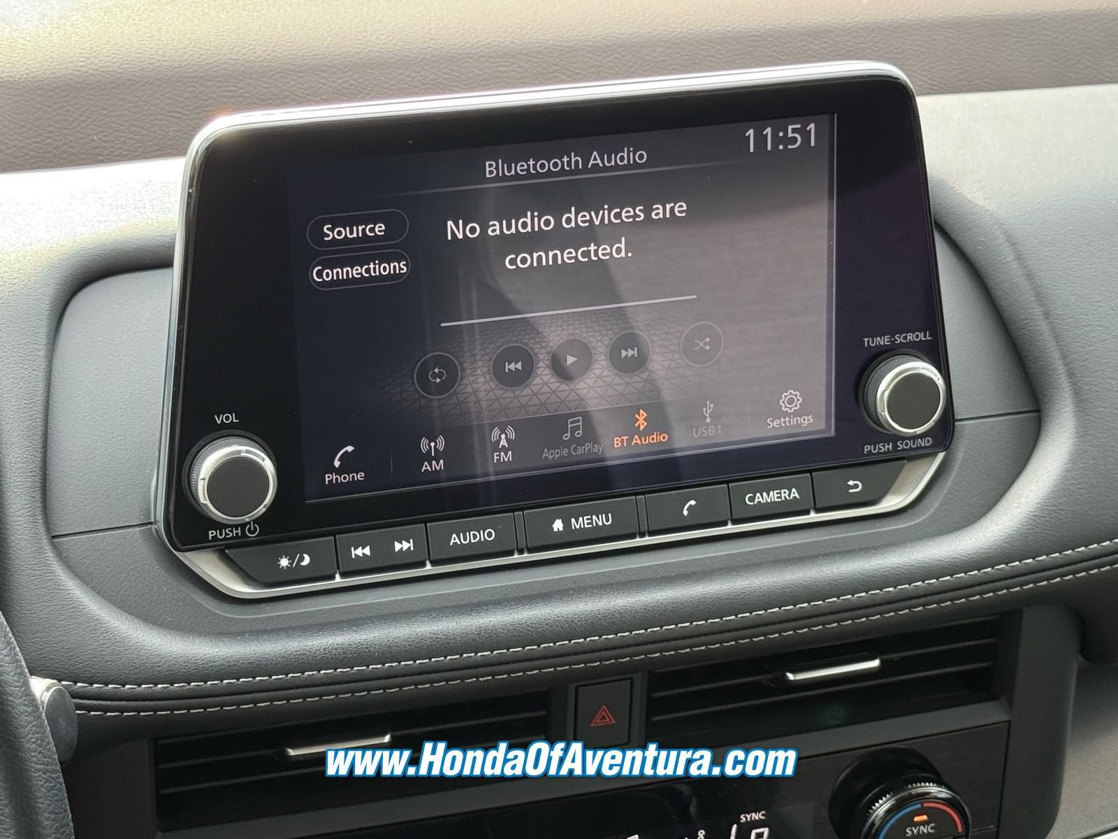 Used 2023 Nissan Rogue SV FWD image 20