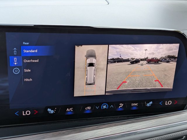 Used 2025 Chevrolet Suburban LT AWD/4WD image 32