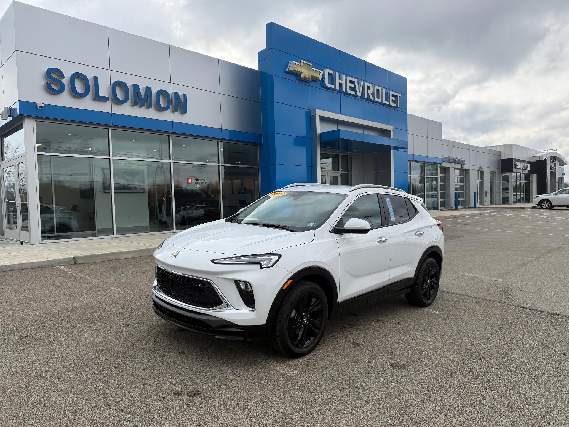 Certified 2024 Buick Encore GX Sport Touring w/ Comfort Package image 1