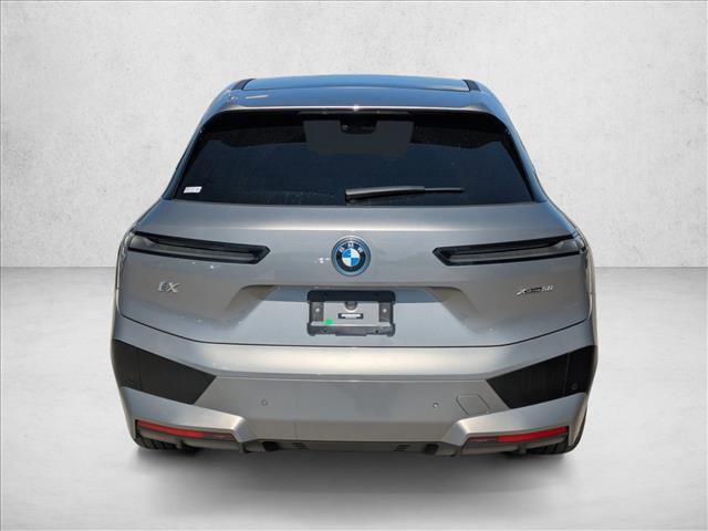 Used 2023 BMW iX xDrive50 w/ Premium Package image 6
