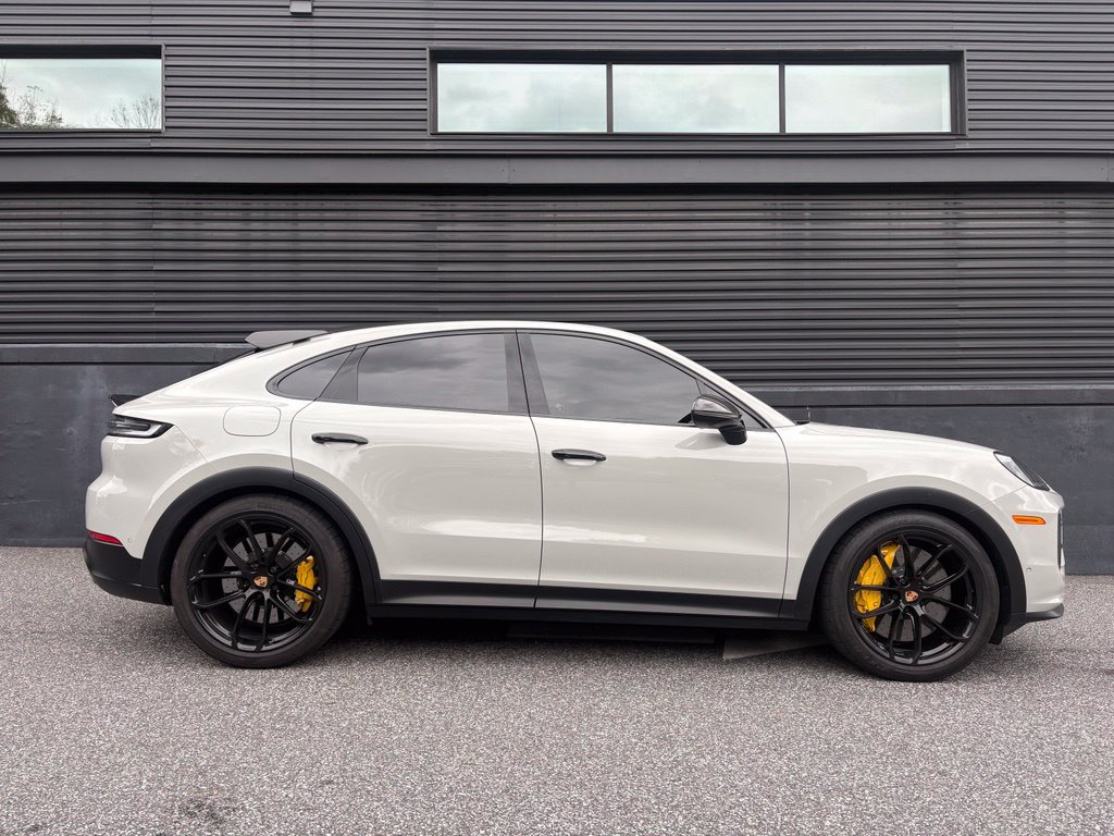 Certified 2025 Porsche Cayenne Turbo GT AWD/4WD image 11