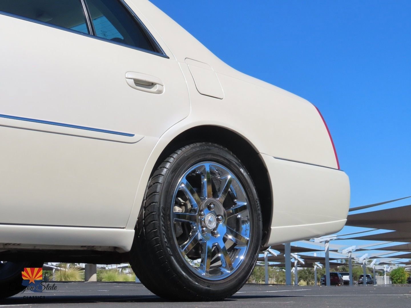 Used 2009 Cadillac DTS image 30