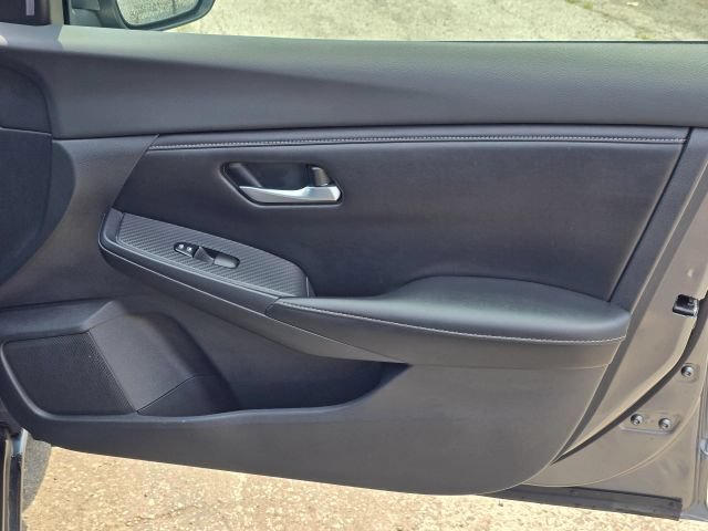 Used 2021 Nissan Sentra S FWD image 16