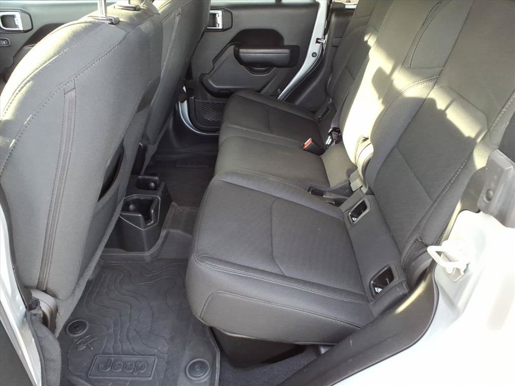 Used 2022 Jeep Gladiator Sport AWD/4WD image 12