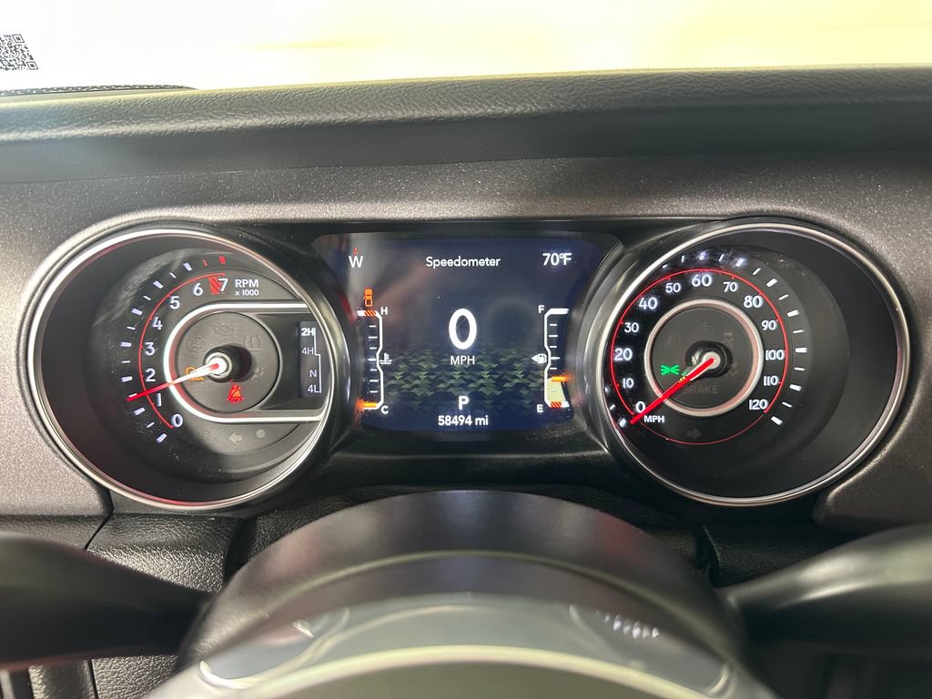 Used 2021 Jeep Gladiator Mojave w/ Cold Weather Group AWD/4WD image 23