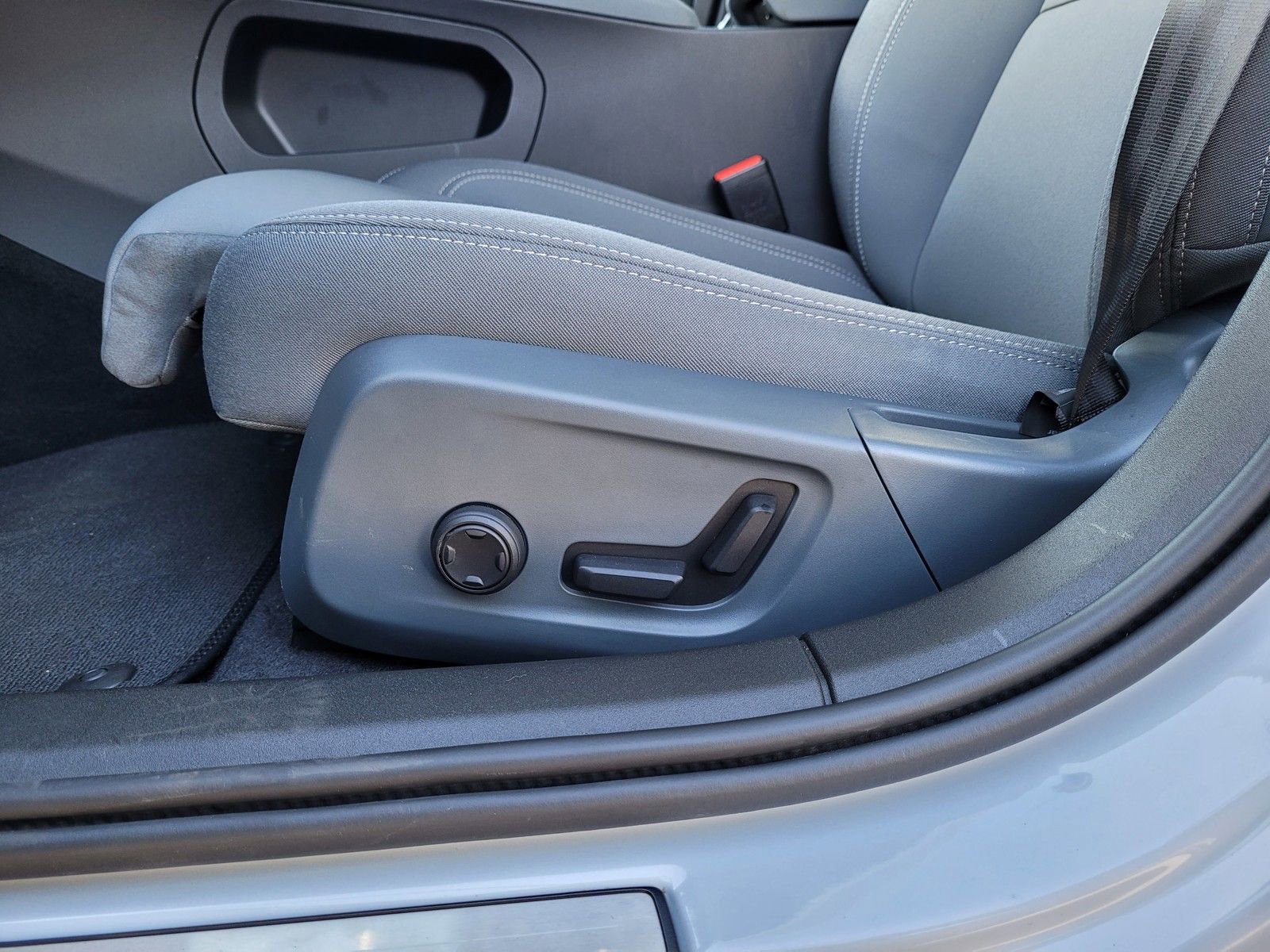 Used 2023 Polestar Polestar 2 w/ Pilot Pack image 13