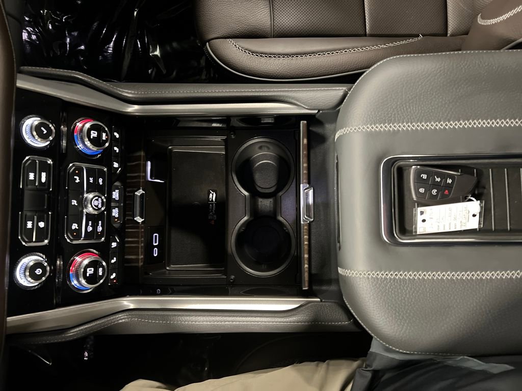 Certified 2024 GMC Yukon XL Denali AWD/4WD image 28