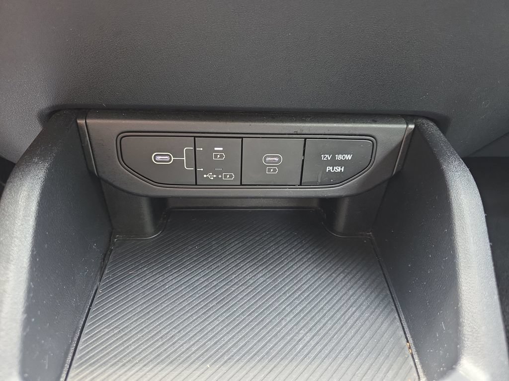Used 2025 Kia K4 FWD image 24