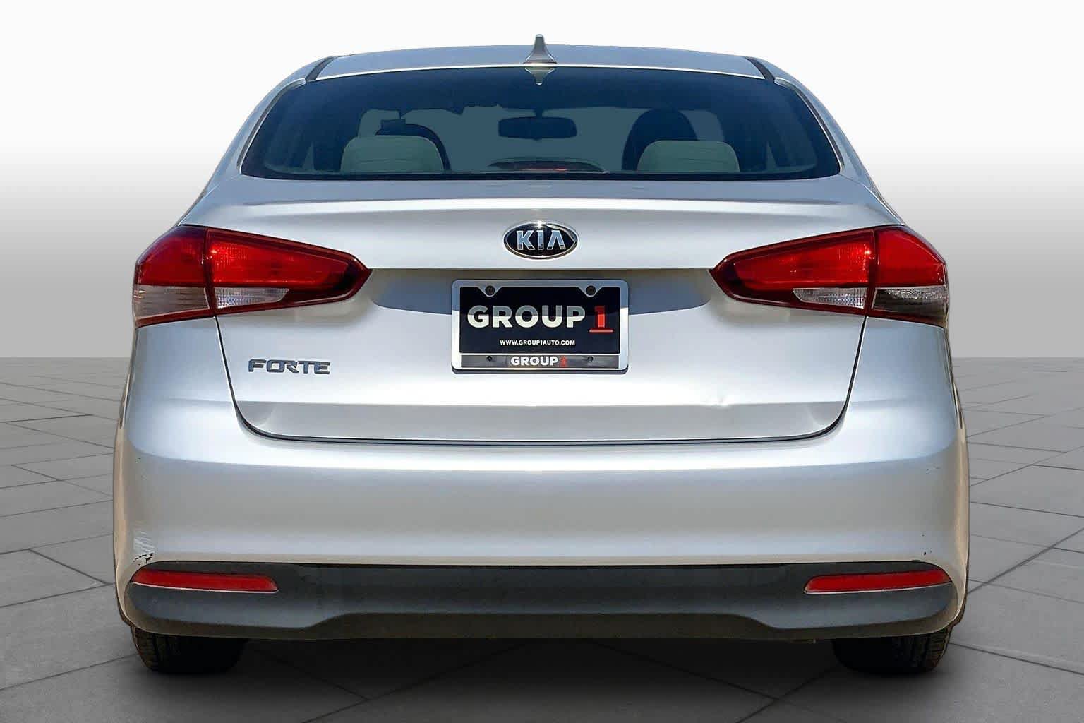 Used 2018 Kia Forte LX FWD image 4