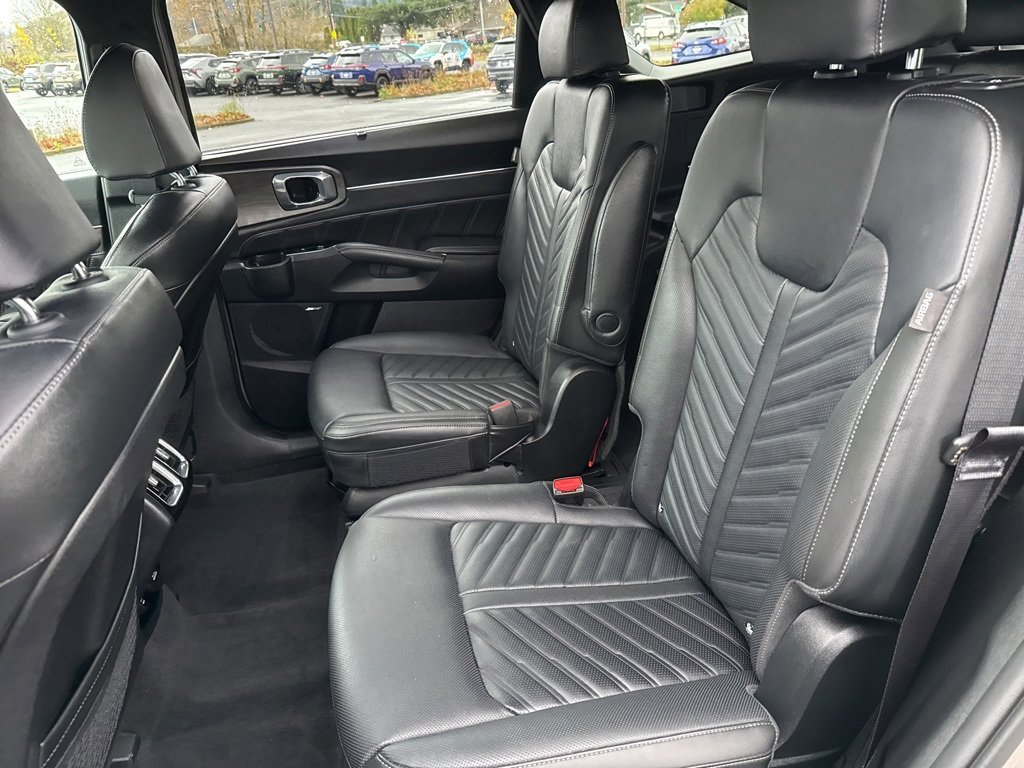 Used 2024 Kia Sorento SX Prestige image 19