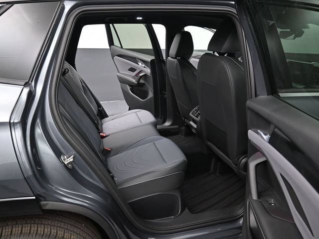 New 2026 Volkswagen Tiguan SE R-Line AWD/4WD image 13