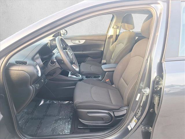 Used 2023 Kia Forte LXS image 10