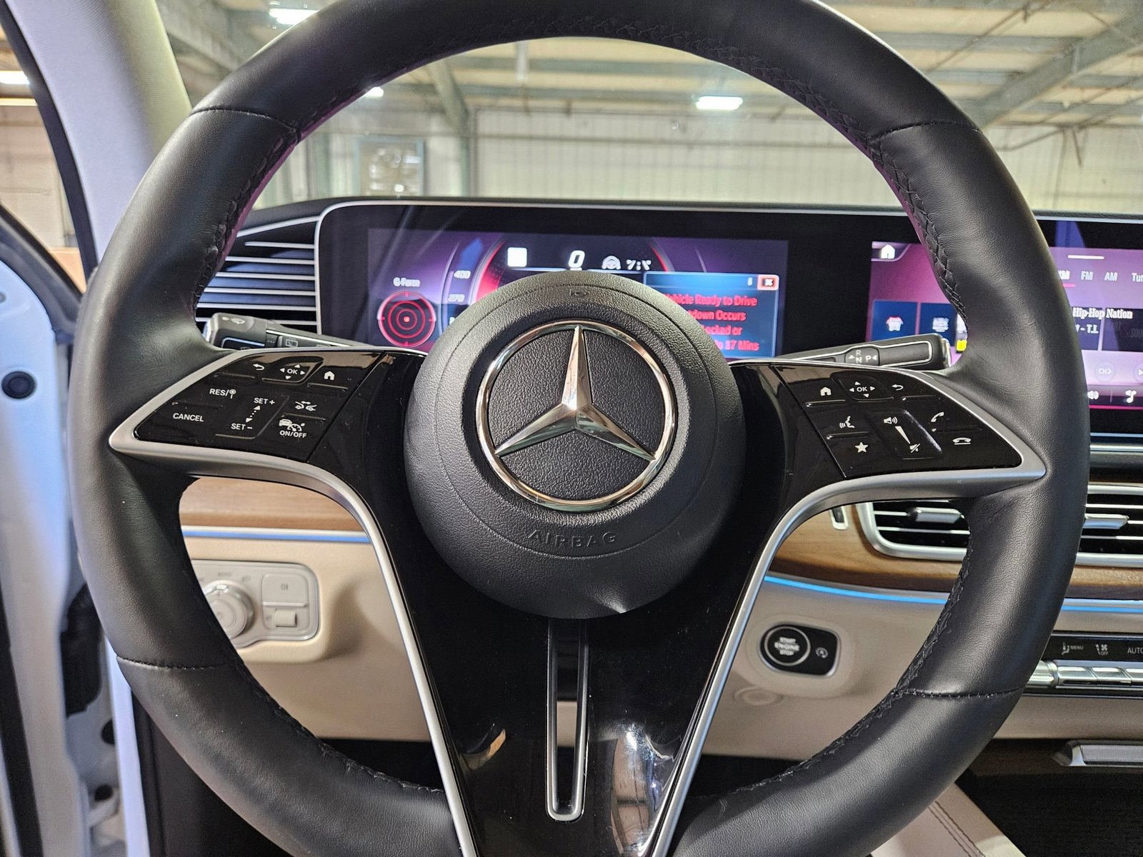 Used 2024 Mercedes-Benz GLS 450 4MATIC image 11